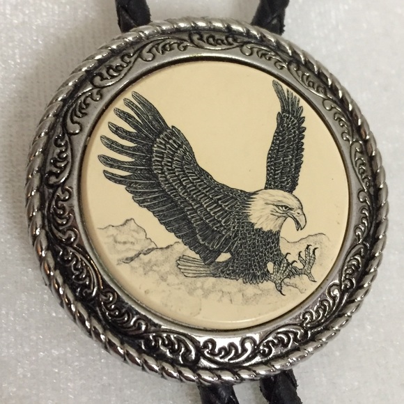 Vintage Other - Large Soaring Eagle Over Mountains Bolo Tie